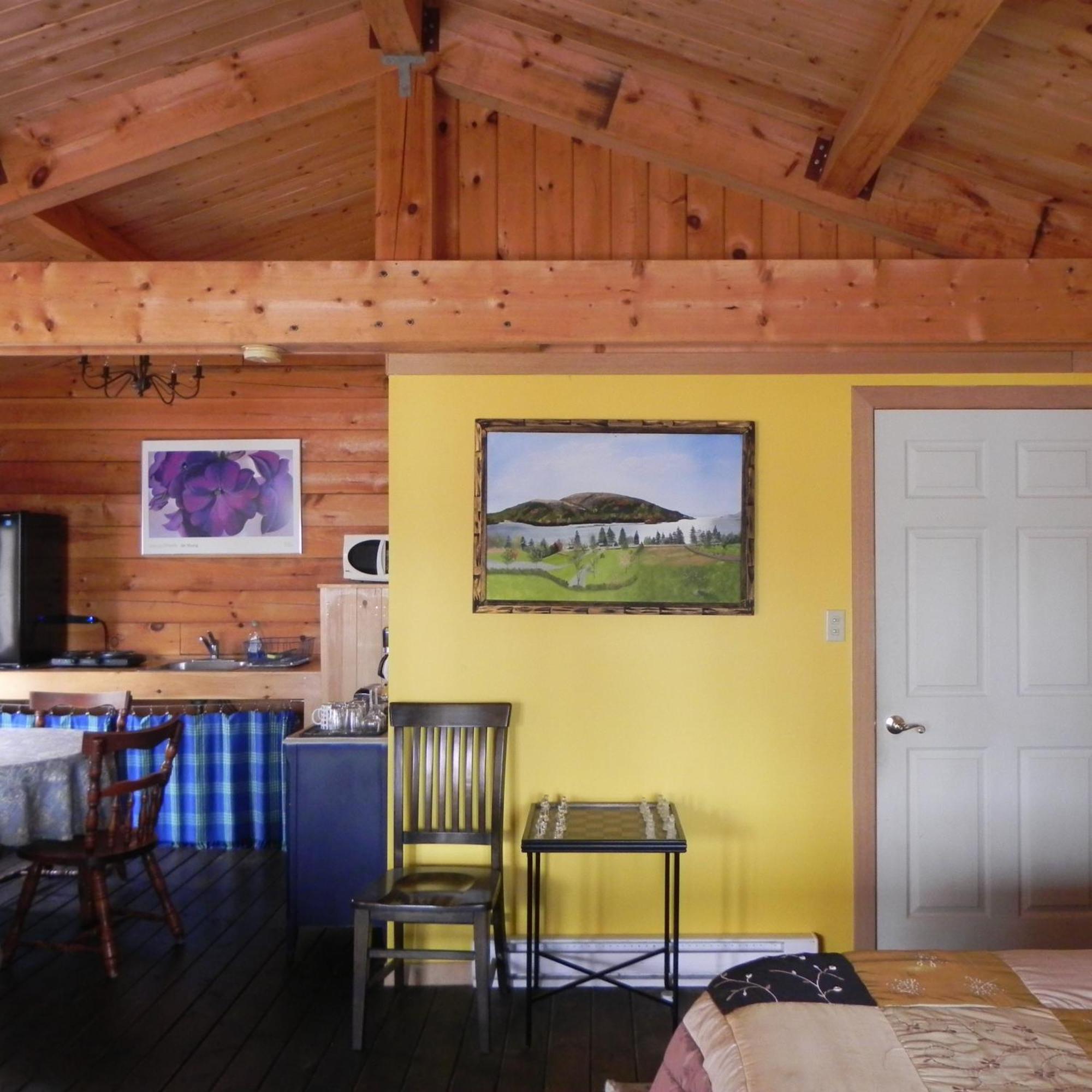 Rumi Guest House On The Cabot Trail Indian Brook Room photo