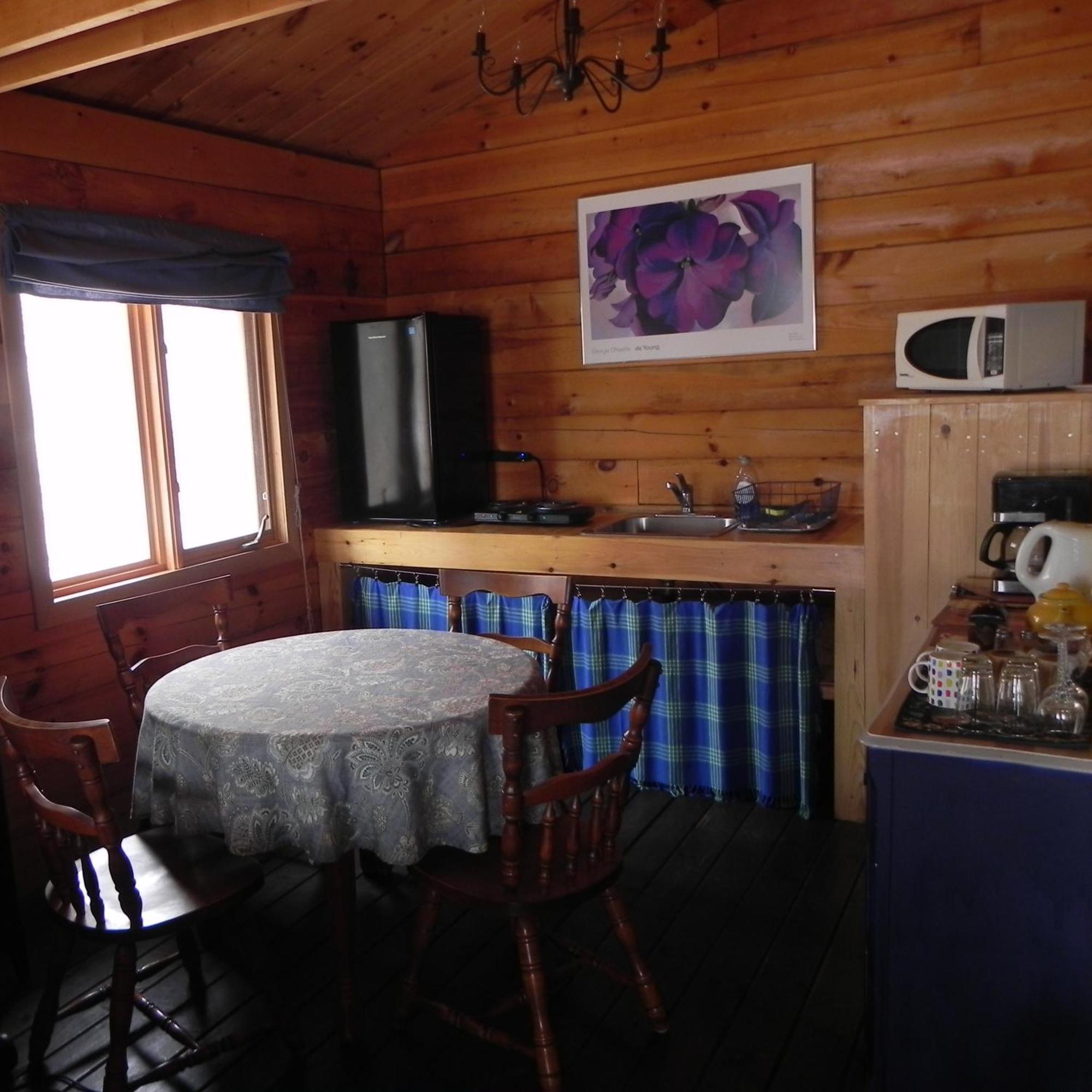 Rumi Guest House On The Cabot Trail Indian Brook Room photo