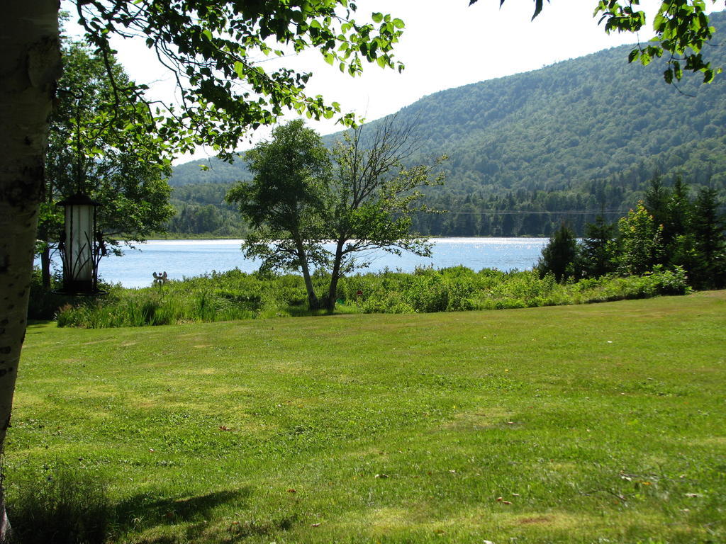 Rumi Guest House On The Cabot Trail Indian Brook Exterior photo